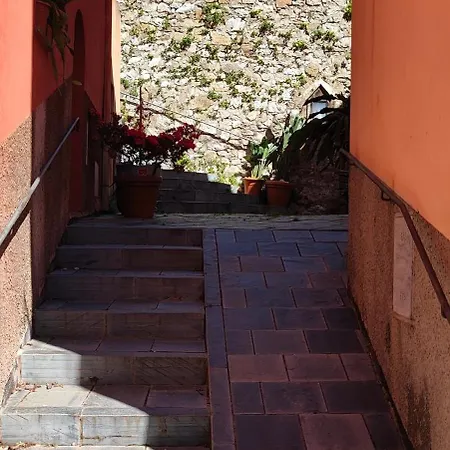 Holiday home Tra Le Cinque Terre, Camogli E Portofino Con Scorcio Mare All'orizzonte Castiglione Chiavarese
