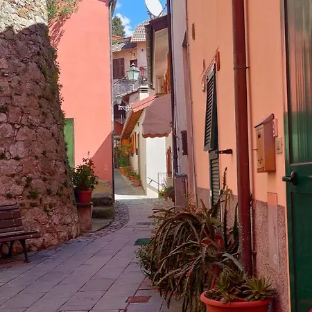 Tra Le Cinque Terre, Camogli E Portofino Con Scorcio Mare All'orizzonte Dom wakacyjny Castiglione Chiavarese
