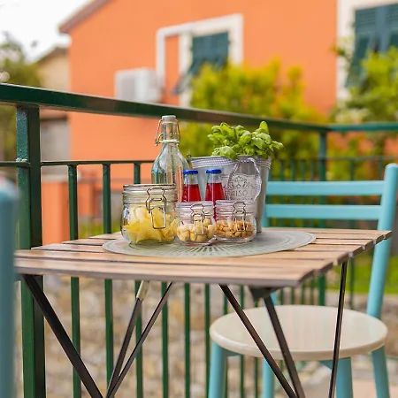 Tra Le Cinque Terre, Camogli E Portofino Con Scorcio Mare All'orizzonte Holiday home *