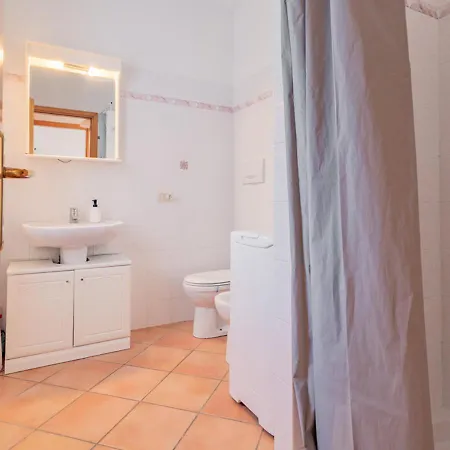 Tra Le Cinque Terre, Camogli E Portofino Con Scorcio Mare All'orizzonte * Castiglione Chiavarese