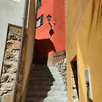 Tra Le Cinque Terre, Camogli E Portofino Con Scorcio Mare All'orizzonte * Castiglione Chiavarese