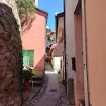 Tra Le Cinque Terre, Camogli E Portofino Con Scorcio Mare All'orizzonte * Castiglione Chiavarese