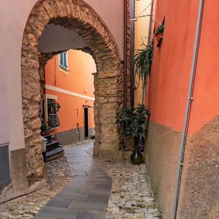Holiday home Tra Le Cinque Terre, Camogli E Portofino Con Scorcio Mare All'orizzonte *