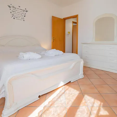 Casa de Férias Tra Le Cinque Terre, Camogli E Portofino Con Scorcio Mare All'orizzonte *