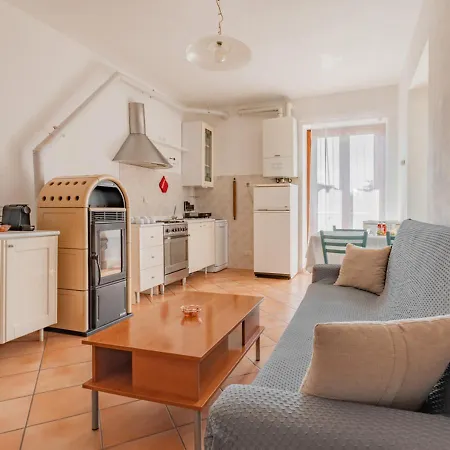 Tra Le Cinque Terre, Camogli E Portofino Con Scorcio Mare All'orizzonte Casa de Férias